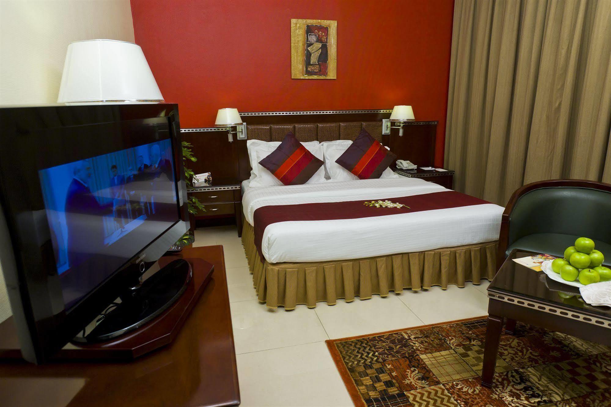 Fortune Hotel Apartments Abu Dhabi Exteriör bild